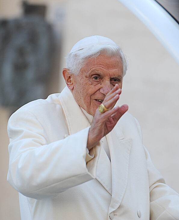 Pope Benedict XVI photo, as he waves to crowds on his last day