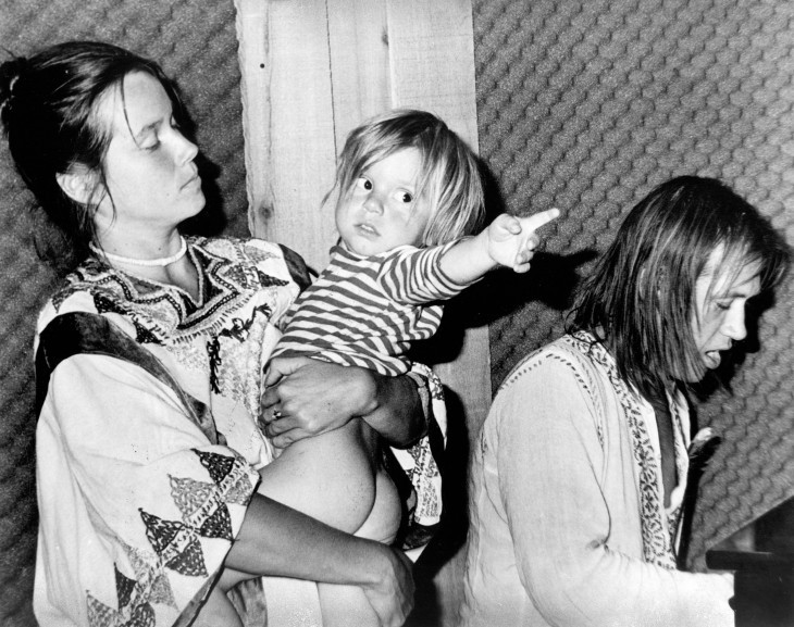 David Carradine With Barbara Hershey And Son Who2 