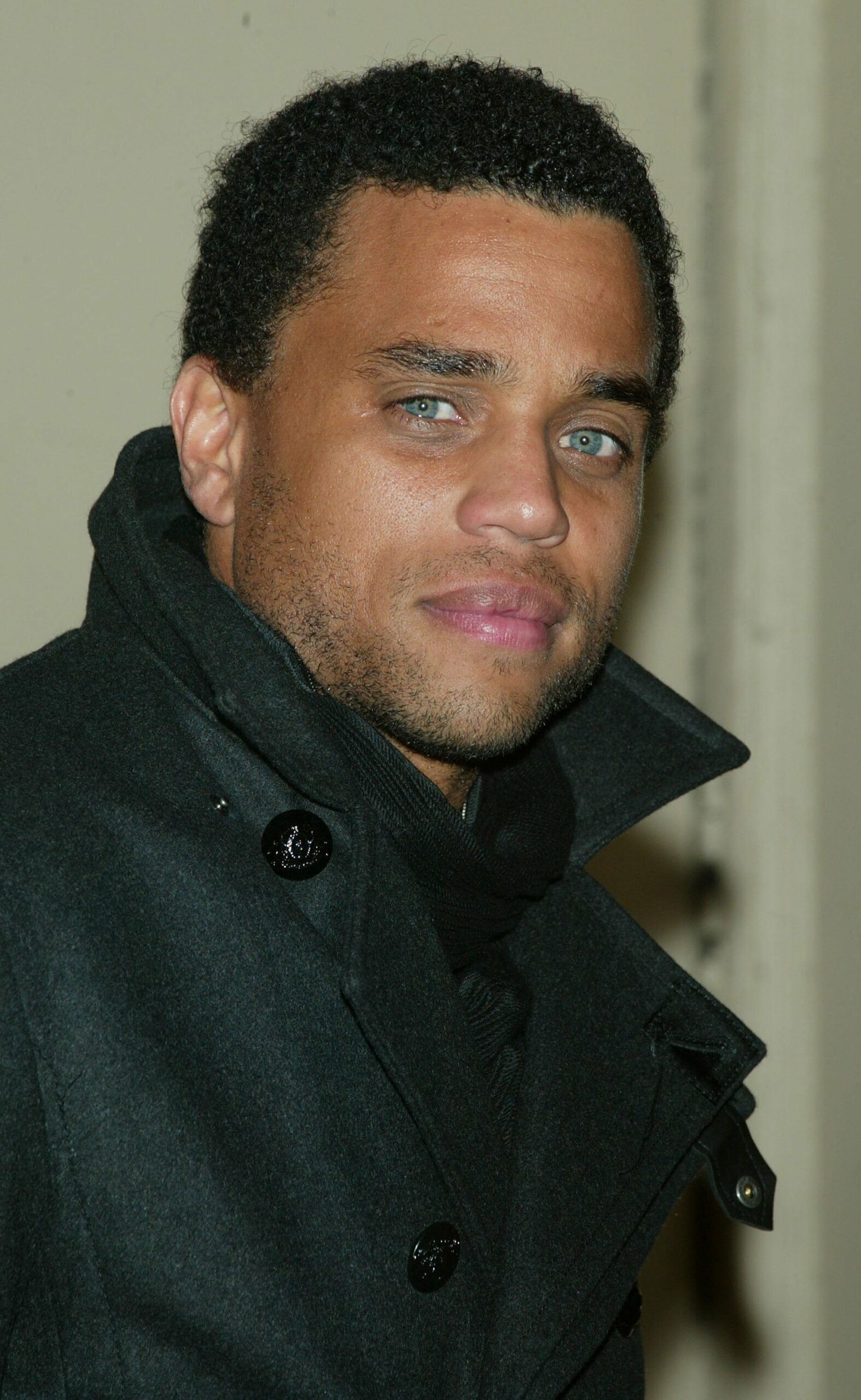 ASHLEY ♡ on X: black guy with blue eyes? mm michael ealy from