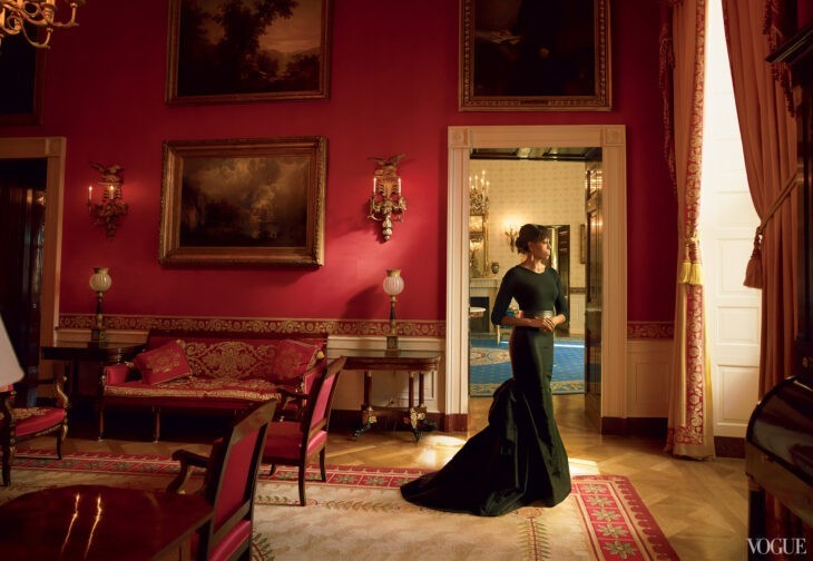 Michelle Obama photo in a stylin' green velvet(?) gown in a red room of the White House