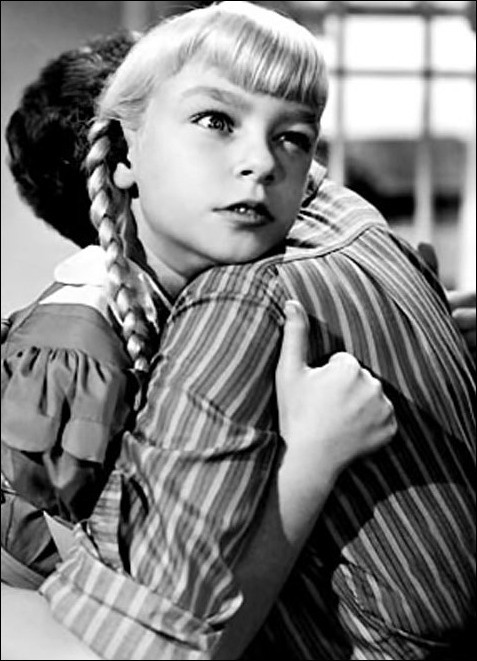 Patty McCormack LOVES her mother in 