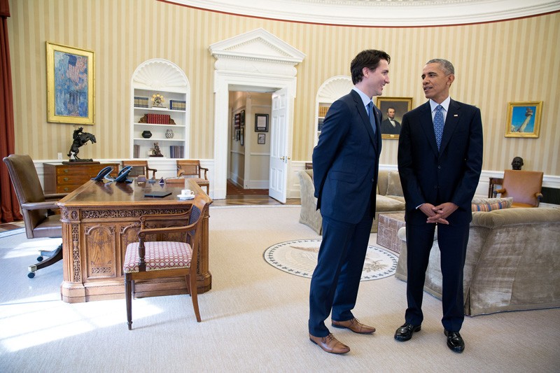 Justin Trudeau Wore Brown Shoes with a Blue Suit at the White House | Who2